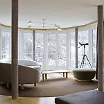 The Omnia