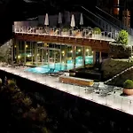 The Omnia