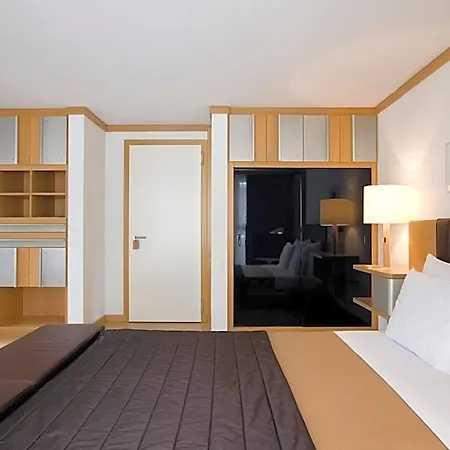 Hotel The Omnia 5*