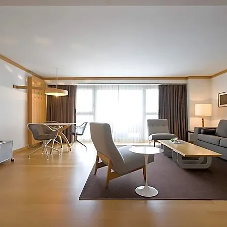 The Omnia 5*