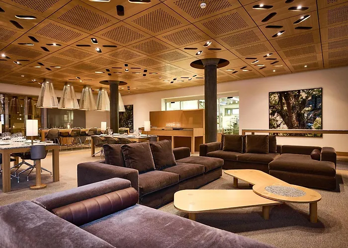The Omnia 5*