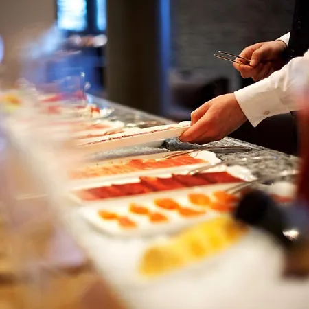 奥莫尼亚酒店 5*