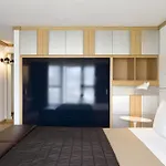 Hotel The Omnia